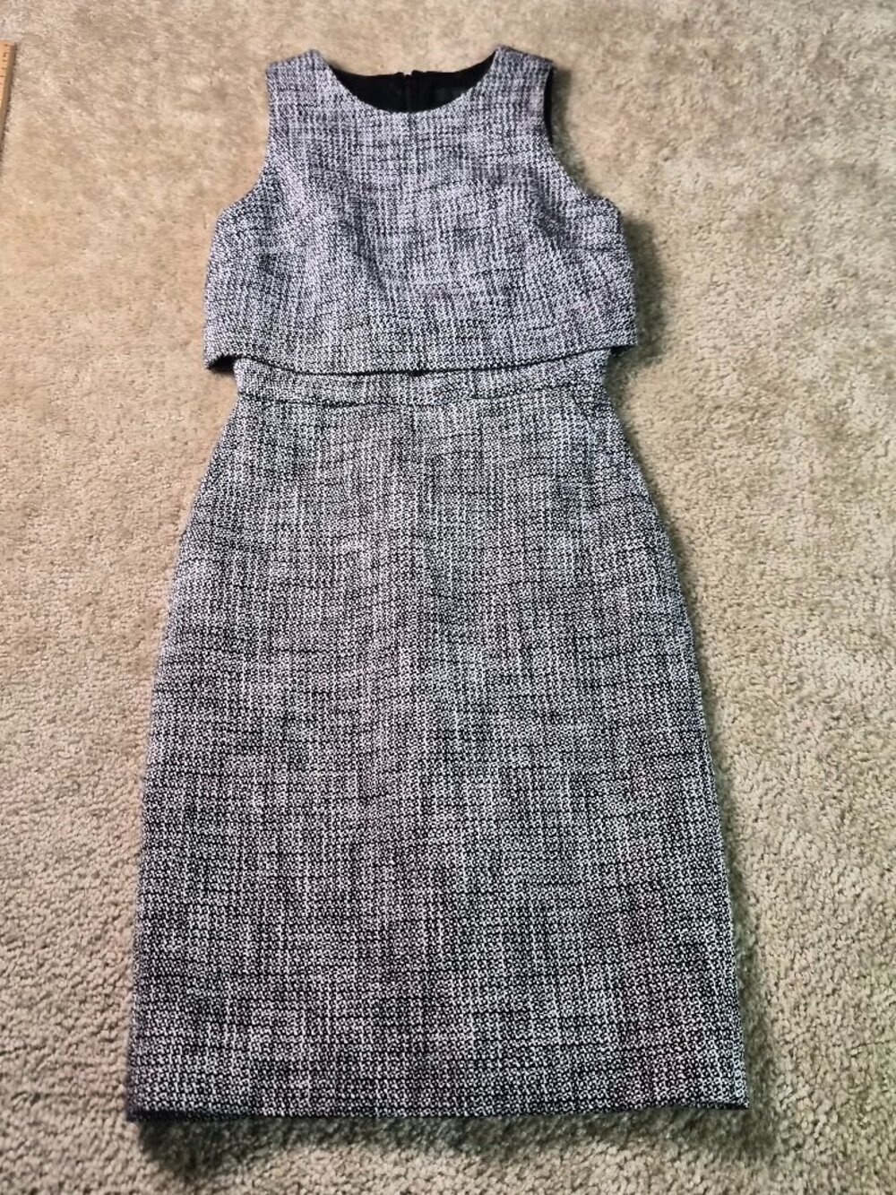 J.Crew Sheath Dress Womens Black White Tweed Size 00 Knee Length Tiered G781